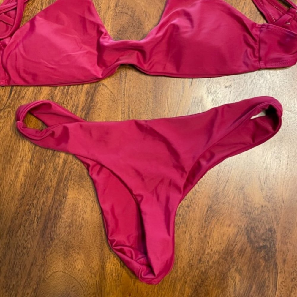 Triangle Bikini - Picture 3 of 3